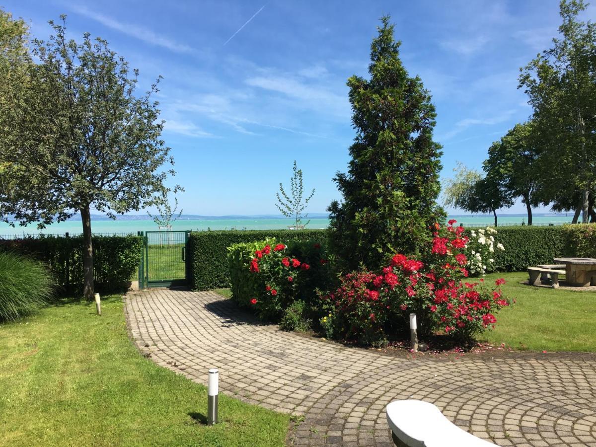 Kék Hullám Apartman Siófok Exterior foto